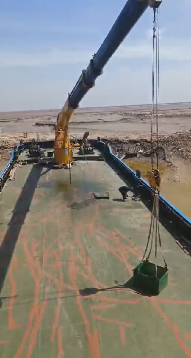  船舶交易网·www.船舶交易.com 南通运维处货船·散货船船舶交易网 找船,找货网,船舶寄售,船舶求购发布,开具船舶交易发票二手船舶信息2017年沿海小甲板工程船浮吊货船·散货船船舶交易网 找船,找货网,船舶寄售,船舶求购发布,开具船舶交易发票 